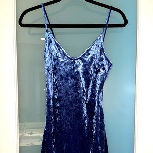 Crushed velvet shift dress